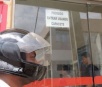 Sanciona lei que proíbe uso de capacete em locais abertos ao público