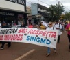 Sem 13º salário, servidores da prefeitura de Dourados protestam nas ruas