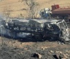Ônibus fica destruído após pegar fogo em cidade de MS