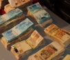 Ladrões roubam carro e não percebem sacola com R$ 150 mil