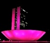 Congresso ganha iluminação rosa em campanha de prevenção ao câncer de mama