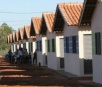 Governo notifica donos por cobrar aluguel de casas populares em MS