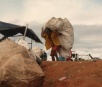 Vila Princesa, a favela onde 400 famílias vivem do lixo