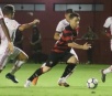 Flamengo e Vitória ficam no empate em jogo marcado por arbitragem “confusa”