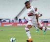 Em jogo fraco e cheio de erros, São Paulo empata sem gols com o Ceará