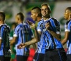 Everton marca à la Ronaldinho, Grêmio faz 2 a 0 no Goiás e encaminha vaga