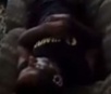 Policiais flagram ladrão tirando soneca após roubar casa em MS; confira o vídeo