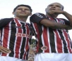 Mesmo com dois gols contra, São Paulo supera Timão e longo jejum