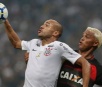 Corinthians empata sem gols com o Vitória e aumenta pressão sobre Loss