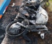Voltando para Itaporã, carro e moto pegam fogo depois de batida na MS 156