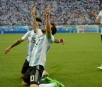 Com sufoco e herói improvável, a Argentina está nas oitavas da Copa