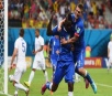 Itália faz a alegria da torcida de Manaus e bate Inglaterra por 2 a 1