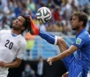 Uruguai supera "muralha" Buffon e elimina favorita Itália