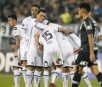 Com um a mais, Colo-Colo vence e deixa Corinthians ameaçado na Libertadores