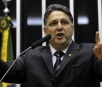 Ministro do TSE concede liminar para que Garotinho dispute eleição