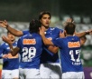 No sufoco, Cruzeiro vence Coritiba, reage e não dá brecha a rivais