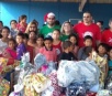 Projeto Papai Noel dos Correios entrega presentes a crianças de escola de Jardim