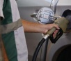 Preço da gasolina tem 5ª redução seguida e média fica abaixo dos R$ 4 em MS