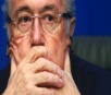 Blatter renuncia ao cargo de presidente da Fifa e convoca nova eleição