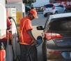 Petrobras sobe R$ 0,07 o litro da gasolina para as distribuidoras