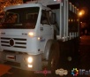 Acidente no centro de Itaporã envolve caminhão da coleta de lixo