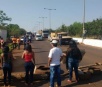 Prefeitura de Dourados chama, mas moradores querem secretário em local de protesto