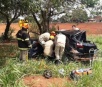 Colisão entre três veículos deixa duas pessoas presas às ferragens em Bataguassu