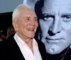 Morre o ator Kirk Douglas, aos 103 anos